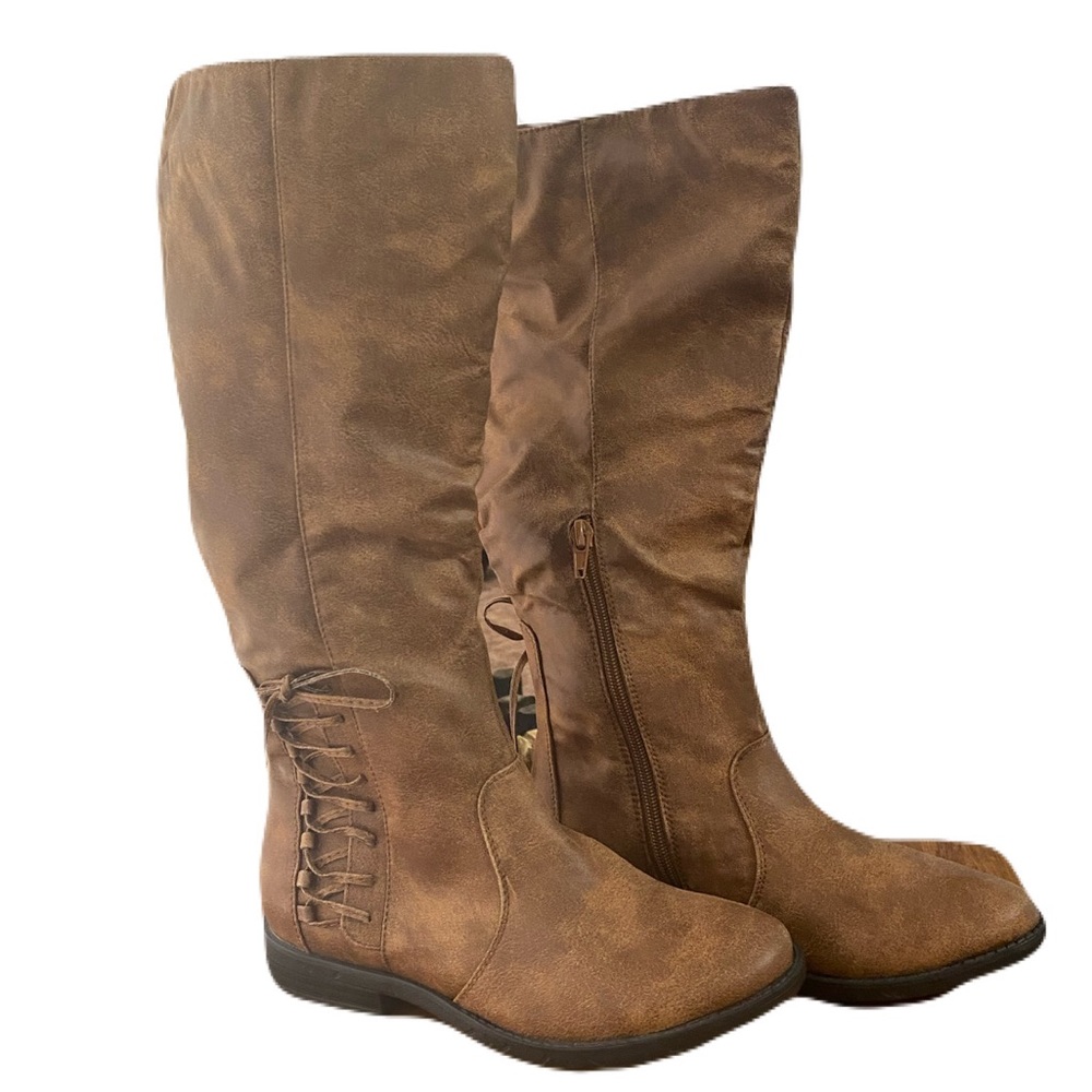 Rampage Size 6 Boots